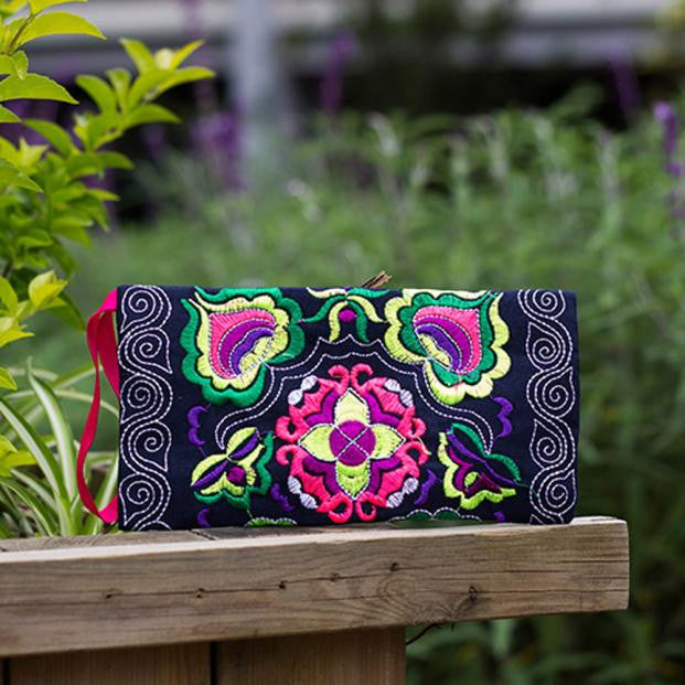 Vintage Handmade Embroidered Wrist-let Clutch Bag Purse - Dash Plaz