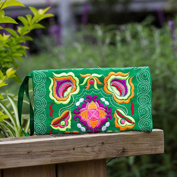 Vintage Handmade Embroidered Wrist-let Clutch Bag Purse - Dash Plaz